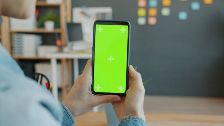The Incremental Approach to Breaking Your Screen Habit